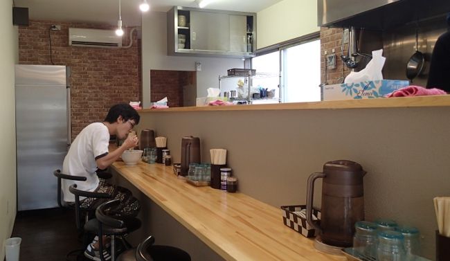 登山中に食べるラーメンはいつもよりうまいです。

