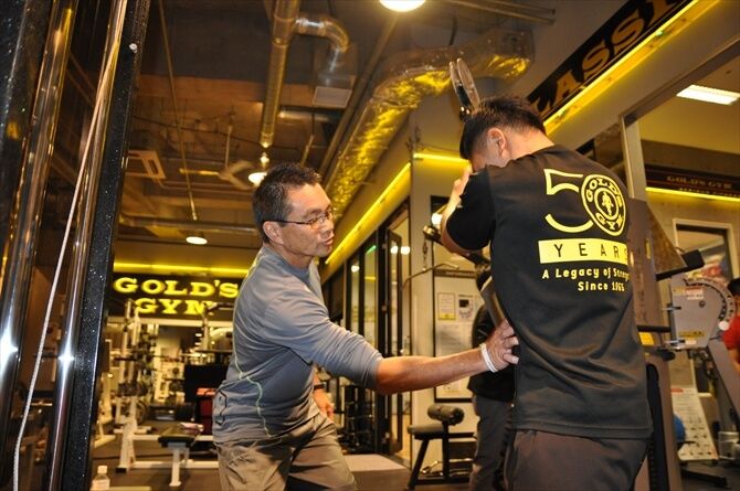 会場ではフリーモーション社のアジア・オセアニア営業責任者のダンさんも直接指導。