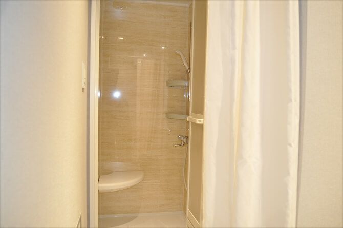 美圧ヨガbesta(ベスタ)　麻布十番::レッスン後はシャワーを浴び、スッキリとして帰ることができます。