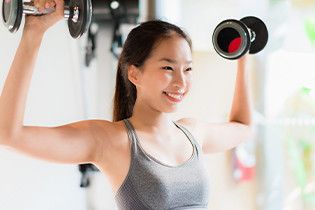 来店は手ぶらでOK！ 無料でアミノ酸飲み放題