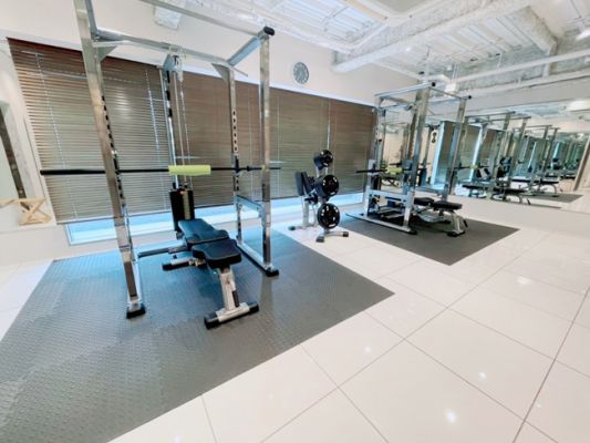 e-stretch 心斎橋店