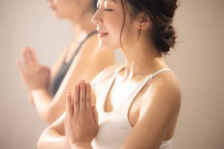 くつろぎながら 代謝UPホットヨガ