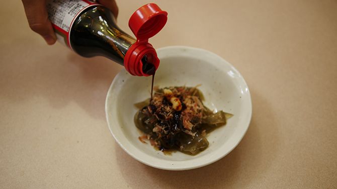 醤油をかけて