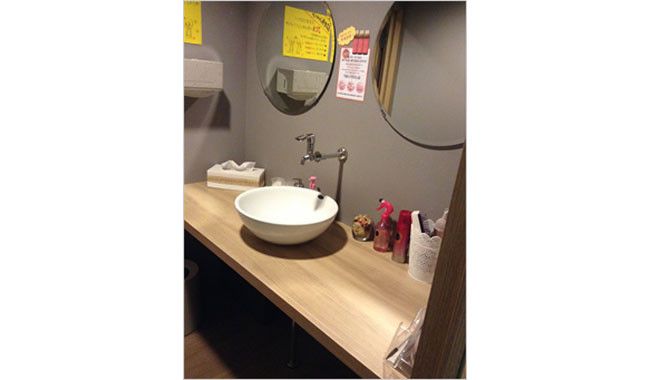 パウダールーム