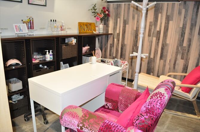 GRAM GYM::館内にはネイルサロンも完備。fフィットネスジムには珍しい、女性にうれしいサービスですね。