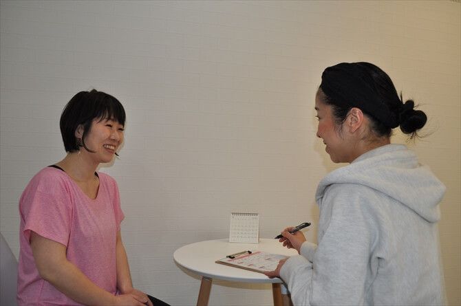 [女性専用] 新感覚のAI×フィットネス　ファディー 千歳烏山::初回にアンケートをもとにしたカウンセリングを行い、目的や利用可能頻度などを確認し、それに合わせたメニューが組み立てられます。