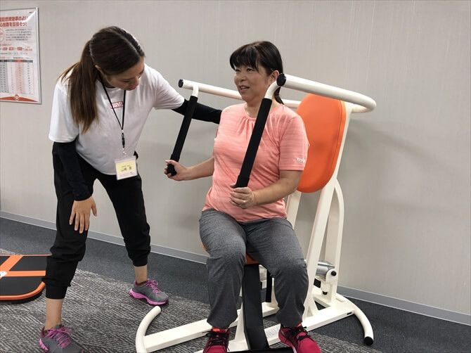 【非公開　2024/12/6】アルペンクイックフィットネスままともプラザ町田::30秒の有酸素運動が終わったら、またすぐに30秒のマシントレーニングへと移ります。