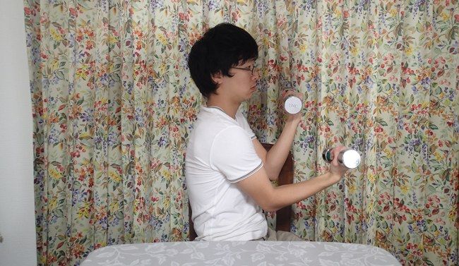 手に持ってあげる！

