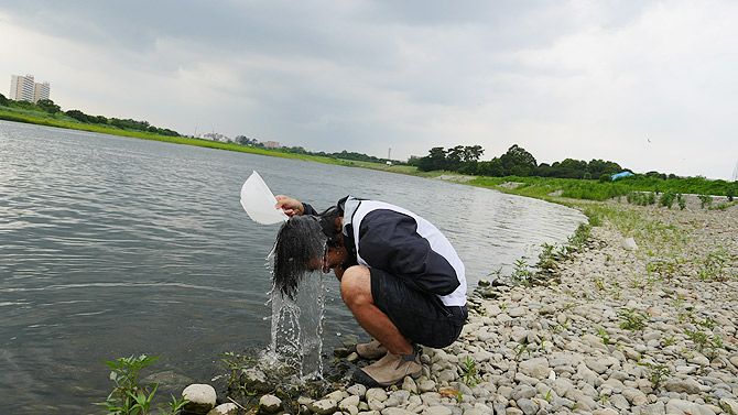頭を濡らしましょう！