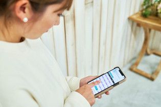入会・予約・決済までを スマホだけで