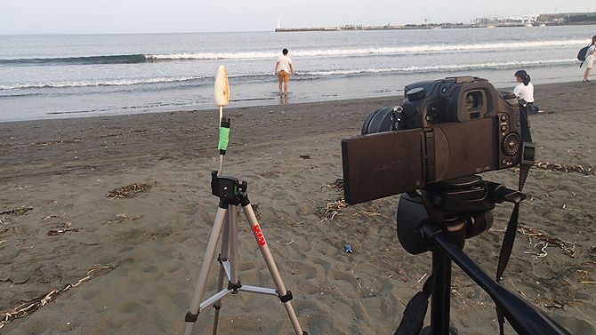 さらに三脚にカメラを設置して、