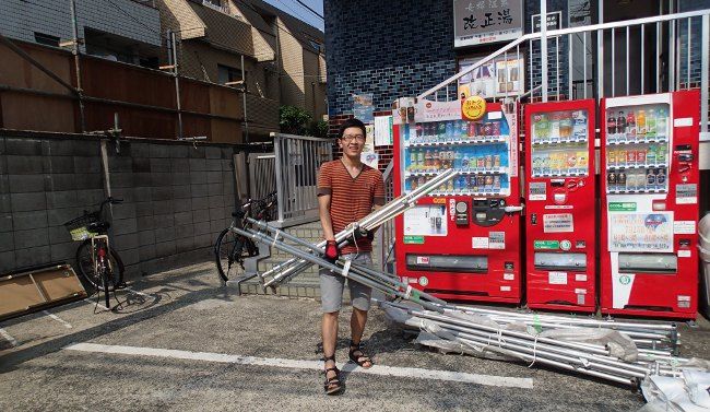 テントの組み立て。
重さによる負荷は高METsです。

