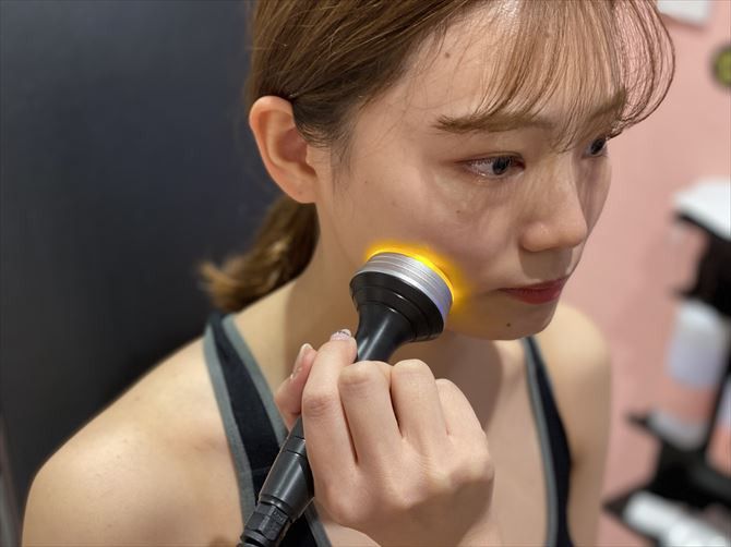 BODY ARCHI（ボディアーキ） 品川港南口店::美肌をメインとした顔への施術を選んだ場合は「モノポーラ」「マルチポーラフェイシャル」「EMS／ポレーションフェイシャル」を実施。