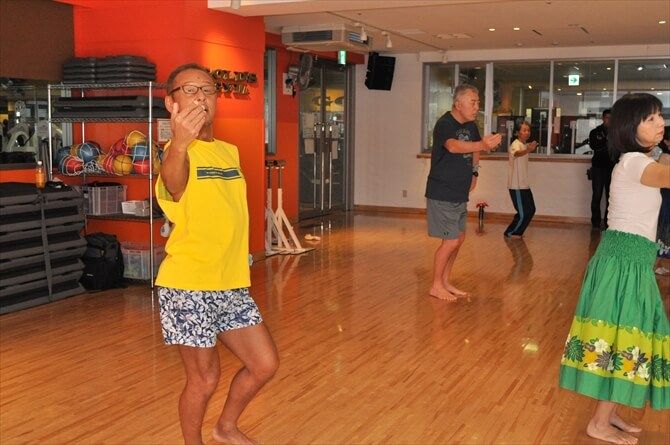 ゴールドジム 代々木上原東京::年齢、性別を問わず、ゆったりと踊りながらリラックスできるのが一番の特徴です。