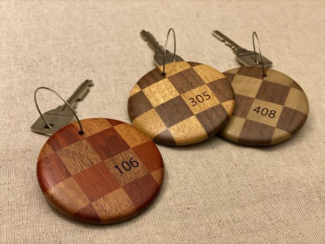 ルームキーにも箱根寄木細工。もちろん、ひとつひとつ手作りでぬくもりを感じます。