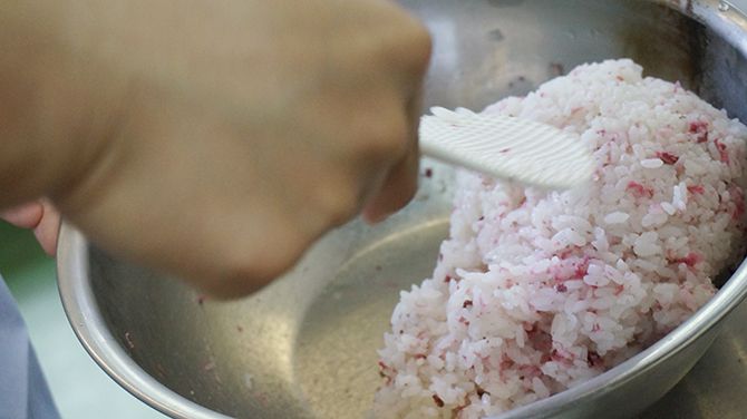 ごはんにまぜて、