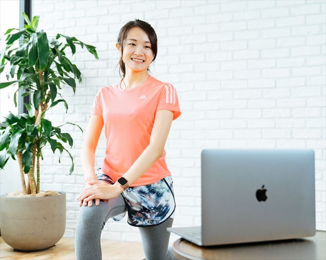 アプリの画面を見ながらのやり取りが基本ですが、web会議ツールのzoomの仕組みを使っているので、URLを指定してPCやタブレットでつなぐこともできます。