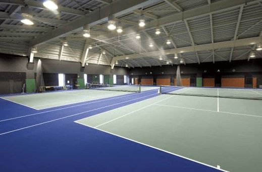 天候、紫外線心配なしインドアテニスコート
