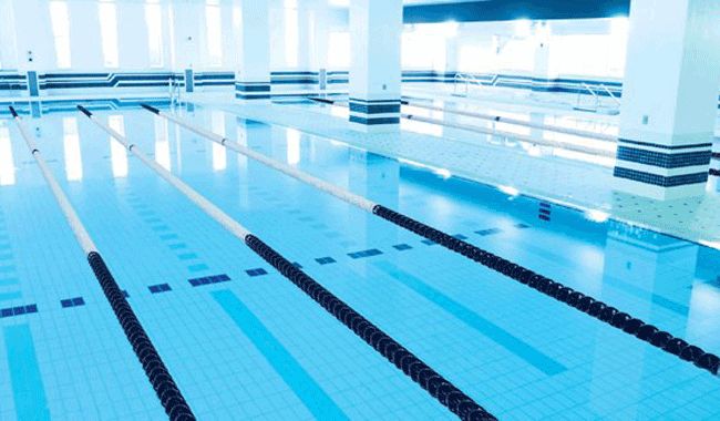 スイミングプール