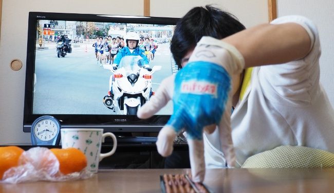 その勢いで先導の白バイも抜き去ります。(絵面的に)

