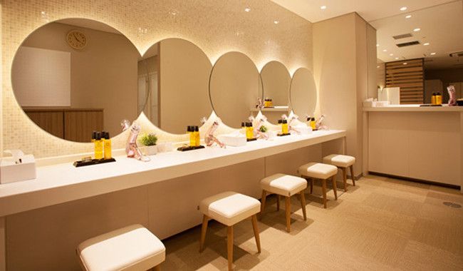 パウダールーム