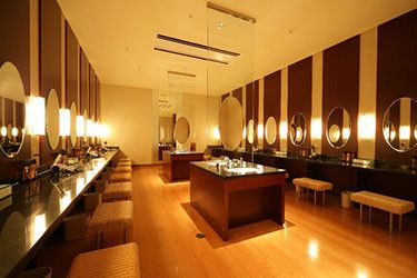 【非公開　2020/09/10】アミーダ ららぽーと柏の葉店::明るく清潔感のあるパウダールーム。