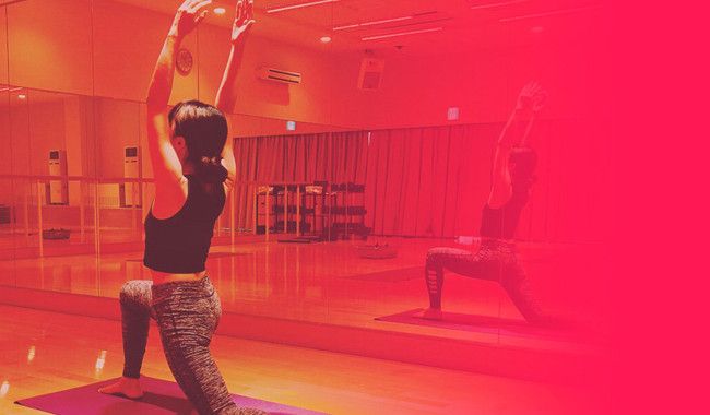 デトックス効果の高いホットスタジオでのプログラム