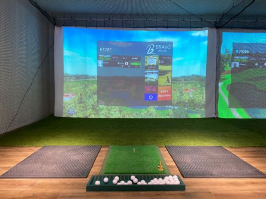 最新鋭、高品質のシミュレーションゴルフ