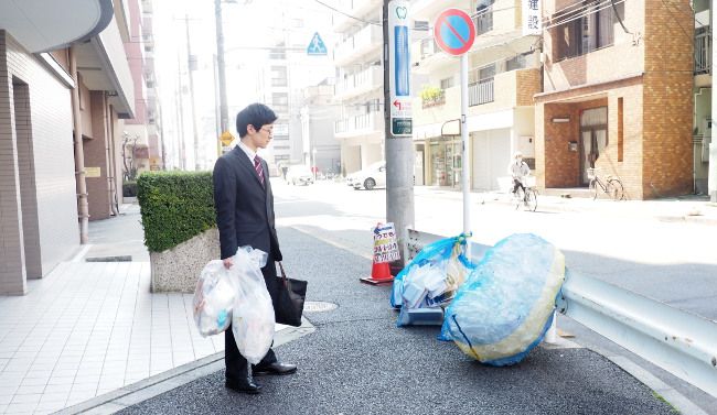 「ここに捨てちゃおうか…」