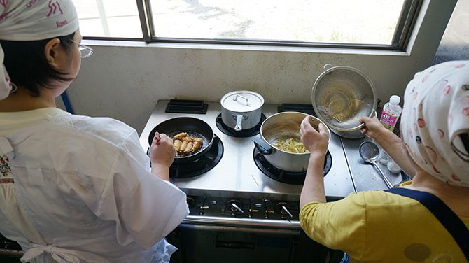 家族の健康と好きなものを考えて、調理しているそうです