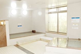 フィットネスでもしかも温泉！！「街中の天然温泉」