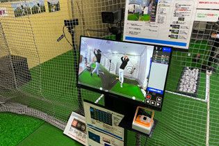 当店スイング解析機内において、お客様ひとりひとりの動画をマイページに保存可能！