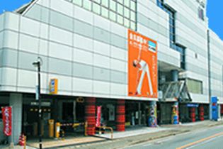 無料駐車場完備