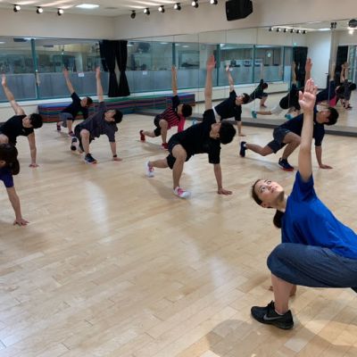 ヨガやフラダンスなどのレッスンが充実！